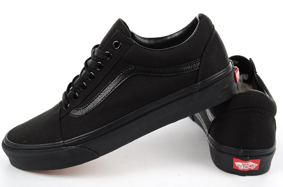 قائمة طعام عنيد وهمي size 15 vans uk 