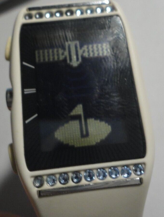 Golf Buddy Ladies GPS Watch LD2 Swarovski Crystals White USED READ eBay