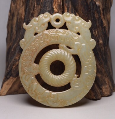 China natural Hetian white jade pendant old Jade dragon Necklace