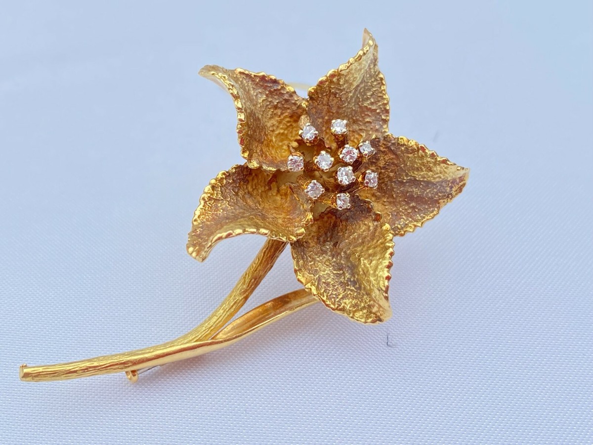 MAGNIFICENT HERMES 18K GOLD DIAMOND FLOWER BROOCH WITH BOX 