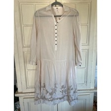 Free People size XS cream colored dress with lace and embroidery