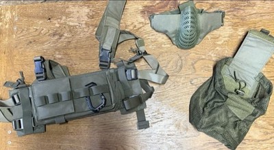 Starter airsoft gear bundle (Chest rig, face mask, dump pouch )