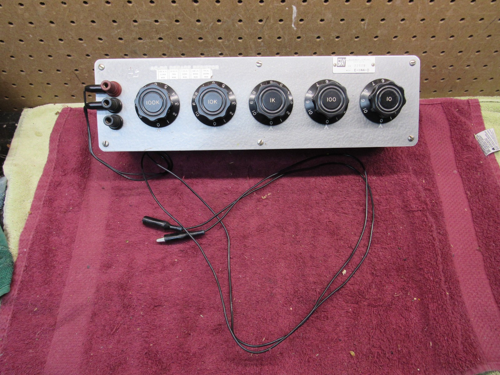 Vintage Gray Instruments E-1144-D AC-DC Decade Resistor Box