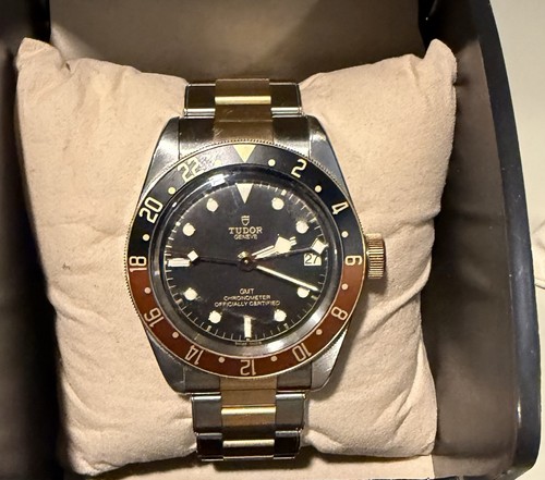 TUDOR Black Bay 79833MN