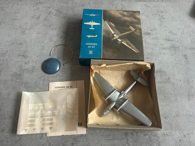 Wiking 1:200 Super Constellation *C2*