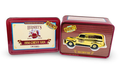 Ertl Hershey's Gold 50th Anniversary 1950 Chevy Panel Van - 1/43 Diecast