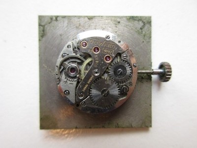 Felsa cal. 4022 Swiss manual wind watch movement & Duward dial - running