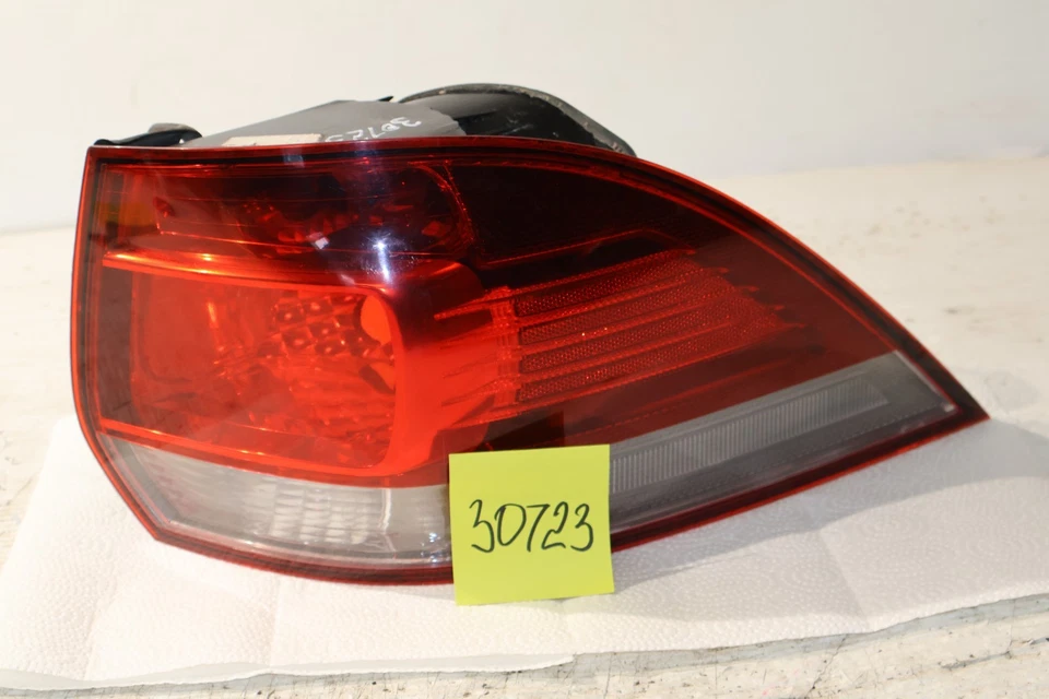 Lanterna traseira direita WAGON 10 11 12 13 14 VW Jetta passageiro 30723 - Imagem 2 de 4