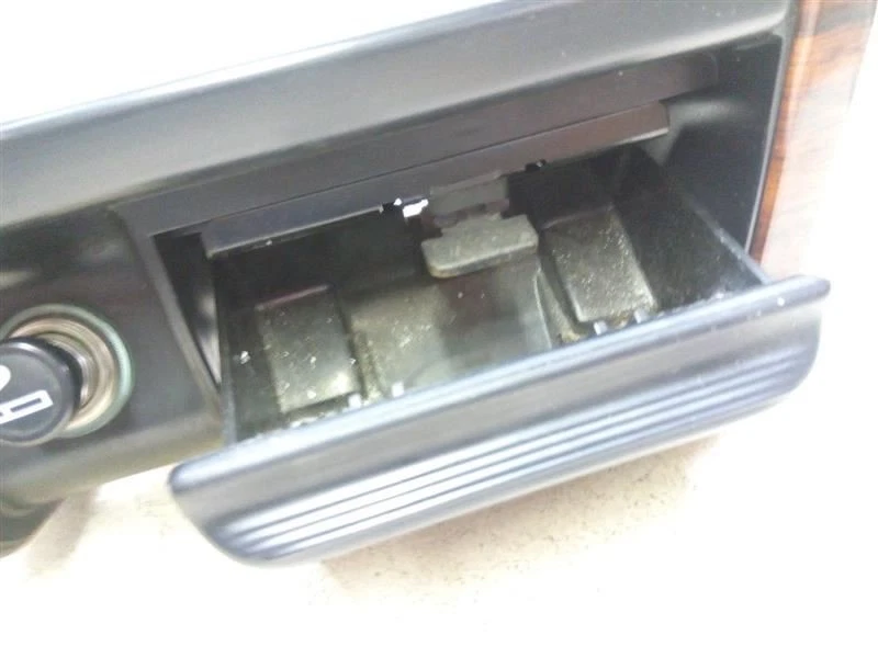 Radio Bezel Dash Trim Fits 1993 1994 1995 JEEP GRAND CHEROKEE N14-193339 — 第 4/4 张图片