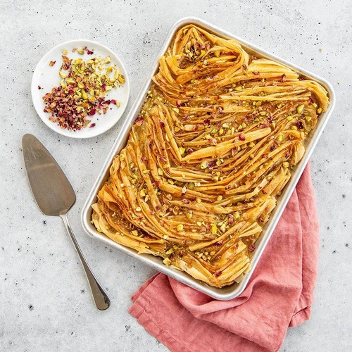 Nordic Ware Naturals Baker's Quarter Sheet Pan - Picture 3 of 5