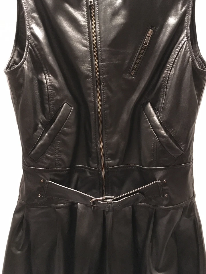 VESTIDO CORTO DE CUERO NEGRO ARTELIER BY NICOLE MILLER CON CINTURÓN ESTILO MOTERO TALLA 4 Foto 3 de 4