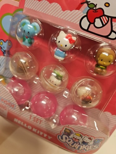 2011 Sanrio Hello Kitty Squinkies Suprise Inside 6 Figures. BRAND NEW - SEALED - Picture 3 of 5