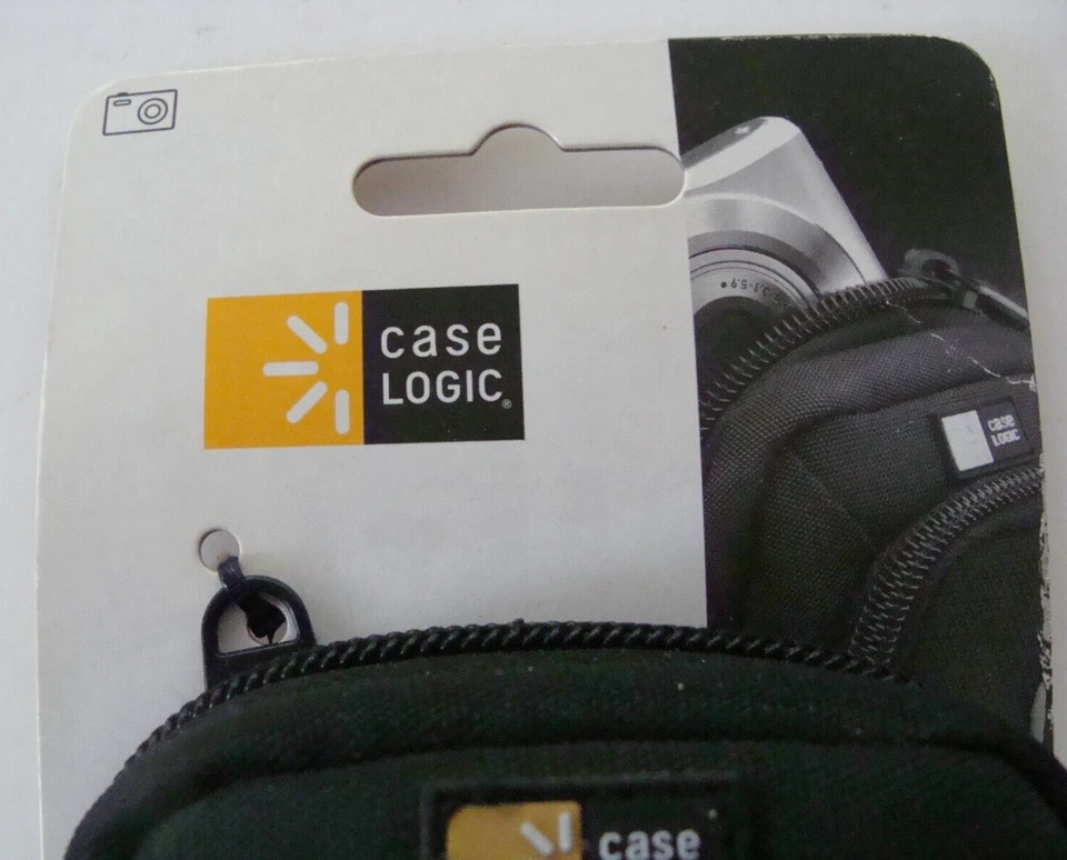 NIP 2011 Case Logic DCB-302 Black Polyester Compact Camera Carrying Case - Image 2 of 4