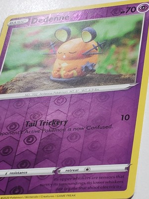 REVERSE HOLO Dedenne 077/185 NM - Yuka Morii Clay - Vivid Voltage
