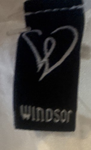 NWT Windsor Ivory Long Balloon Sleeved Crop Top Shirt Medium - Picture 9 of 10