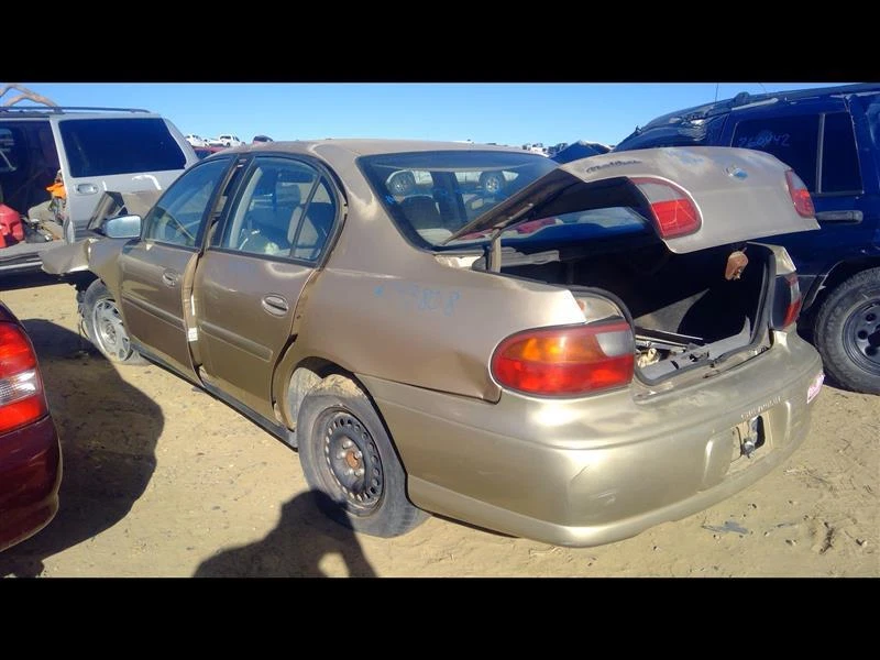 Espejo retrovisor derecho usado se adapta a: Chevrolet Malibu 2003 manual derecho grado A Foto 4 de 4