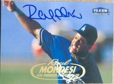 Raul Mondesi Autographed 1998 Fleer Tradition #22