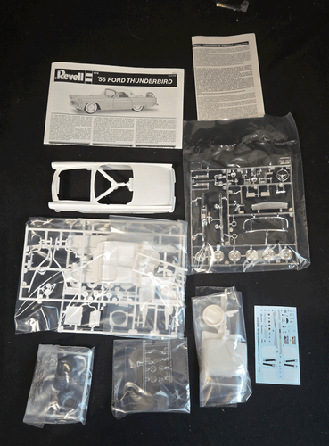 Revell Model Kit 1956 Ford Thunderbird 1:24 Scale Kit# 85-4518 - Picture 2 of 2