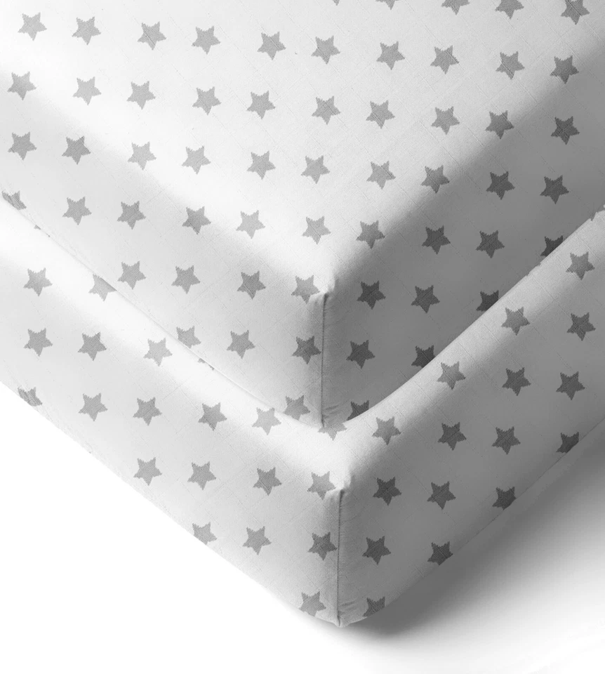 Paquete de 2 sábanas para cama o cuna Zak & Zoey gris estrella para niños pequeños (100 % algodón)  Foto 3 de 4