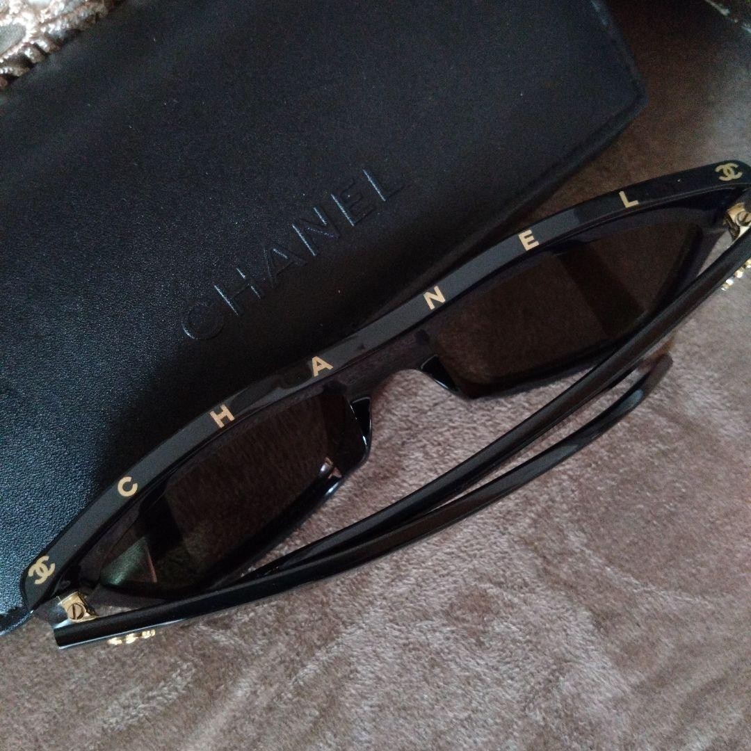 CHANEL 5418-A Black Frame Mirror Lens Sunglasses Logo Authentic