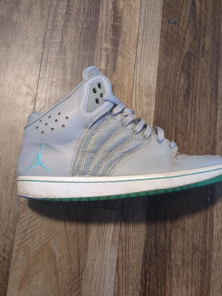 Jordan 1 hotsell flight 4 low