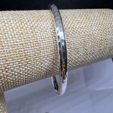 Signed Beautiful Hammered Solid 925 Sterling Silver 8   19g Bracelet Bangle