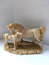 Horses Statue Resin Mare and Foal 6.25"x 10" Farm Animal Barn Western Vintage