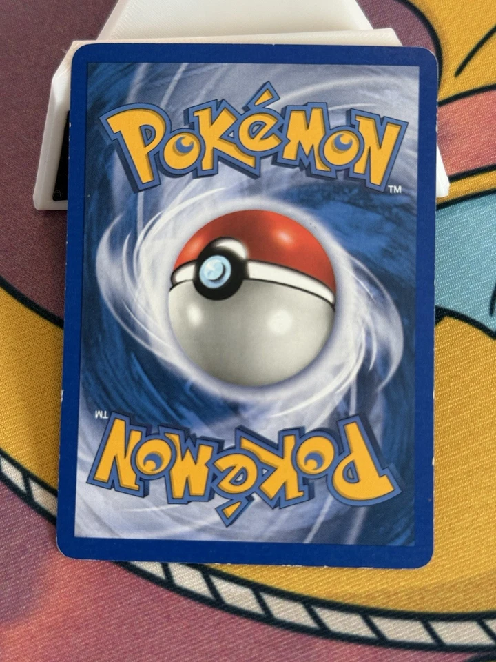 Marill 120/165 Expedition Base Set Reverse Holo Pokémon Card Played - Image 2 of 2