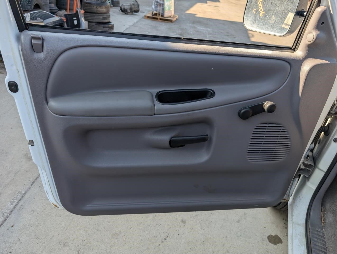 Wheel 16x6-1/2 Steel Lug 8 Slot Painted Fits 98-03 DODGE 1500 VAN 633370 thumbnail 15