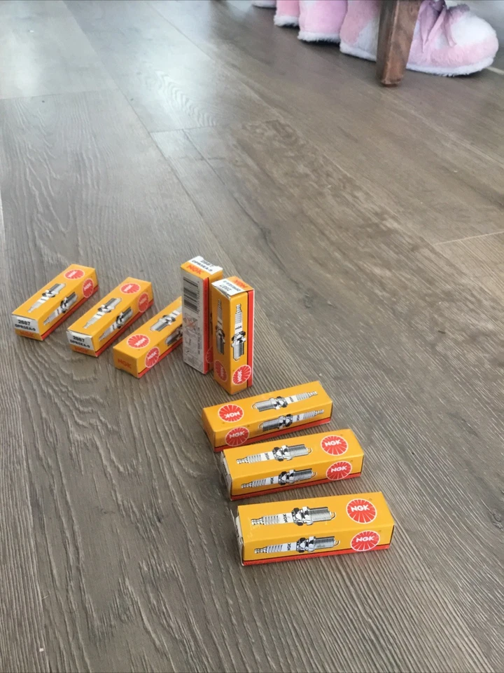 Paquete de 8 bujías NGK Kawasaki Vulcan 1500 NGK 2887 DPR5EA-9 Foto 2 de 4