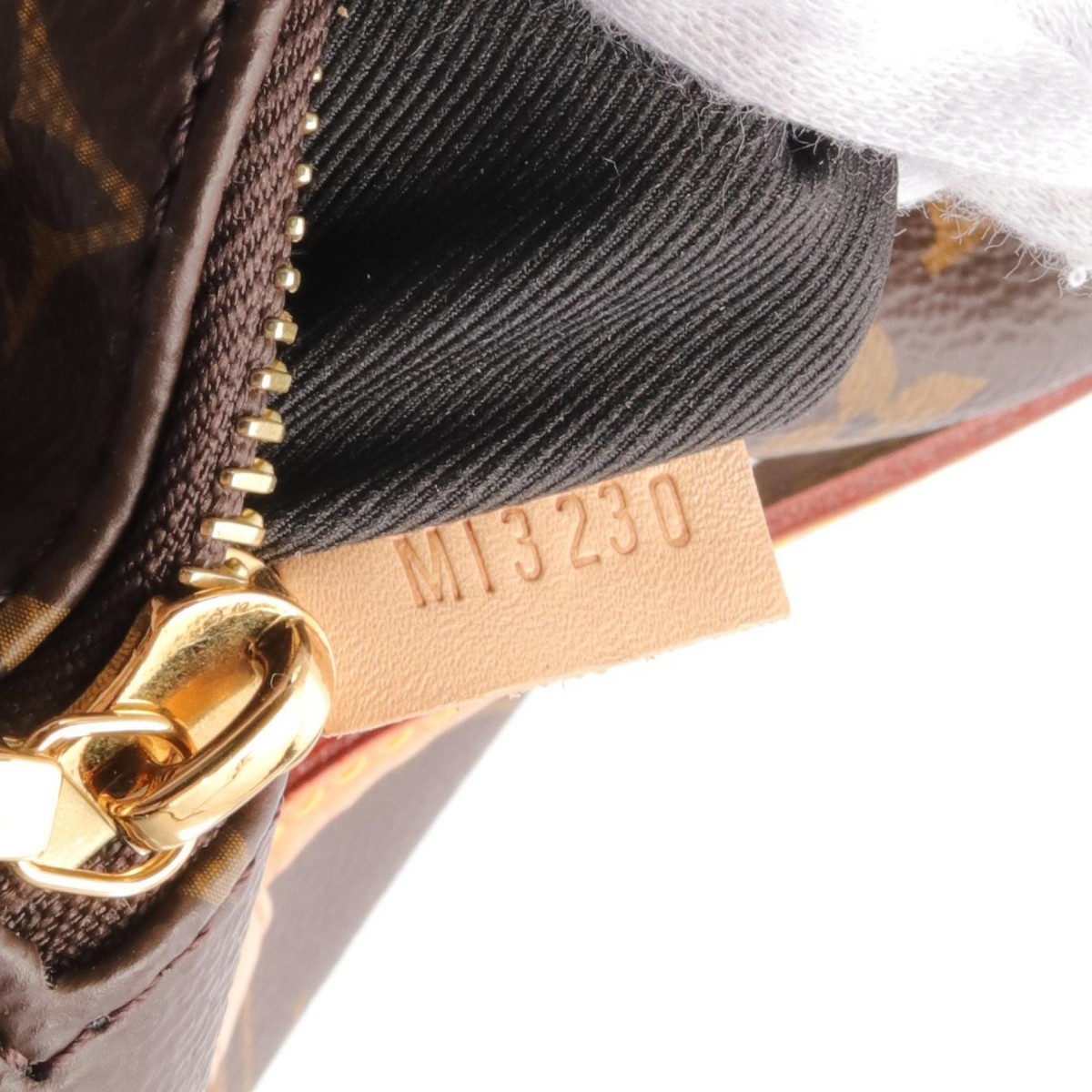 LOUIS VUITTON Bum Waist belt bag M43644 Monogram leather LOUIS VUITTON Bum Waist belt bag M43644 Monogram leather