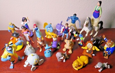 26 Vintage Burger King, McDonalds, Applause: Disney Action Figures Bulk Toys