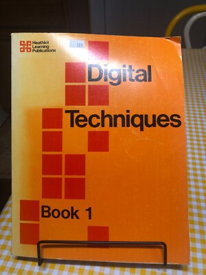 VTG 1978 Heathkit Learning Publications  DIGITAL TECHNIQUES BOOK 1 - Educational
