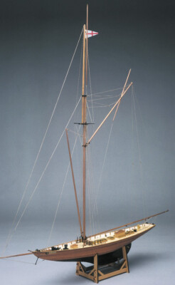 Mantua Model 733 - BRITANNIA - 1:60 - Wooden And Metal Assembly Kit