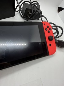 Nintendo Switch Console Mario Kart 8 Deluxe Complete CIB Tested Case - No Game