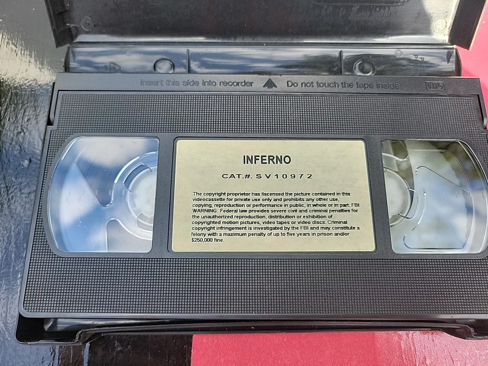 Inferno (VHS, 2000, Widescreen - Clamshell) Argento anchor bay - Image 4 of 4