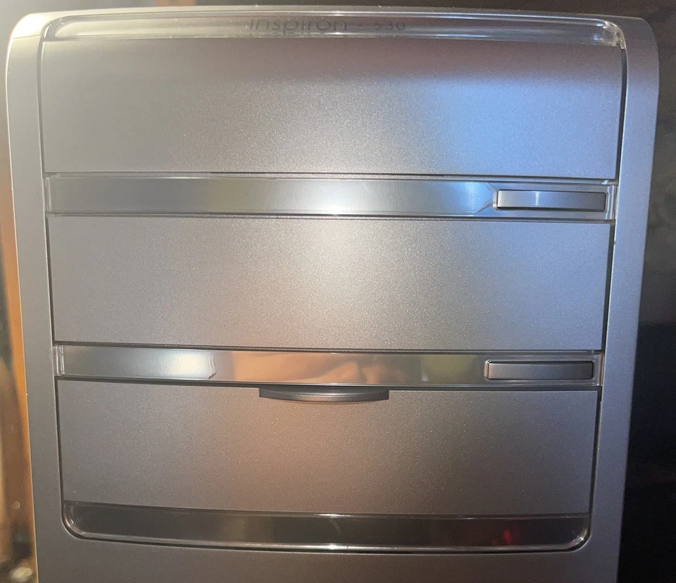 Dell Inspiron 530 Intel Pentium Dual-Core E5300 2GB RAM 80GB HDD Linux  - Image 2 of 4