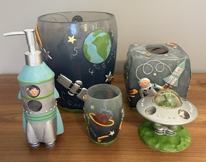 Laura Ashley 5 Pcs Space Alien Kids Bathroom Set 