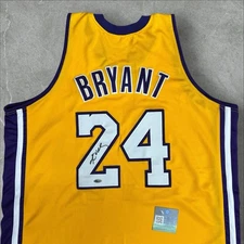 KOBE BRYANT HAND SIGNED LA LAKERS #24 JERSEY AUTOGRAPH w/COA