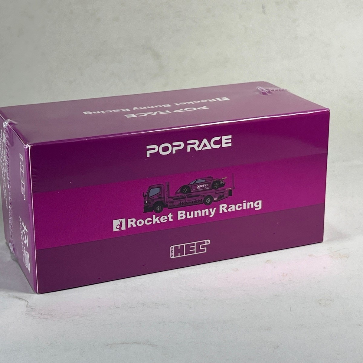 1/64 POP RACE x XCARTOYS PANDEM FUSO-300 Truck & ELISE HEC 2026 