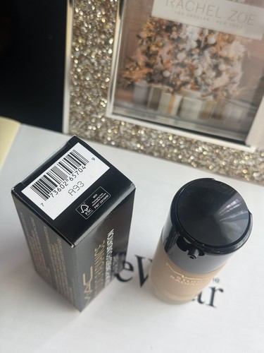 MAC Studio Radiance Serum-Powered Foundation NW11 ,30ml NIB - Picture 4 of 10