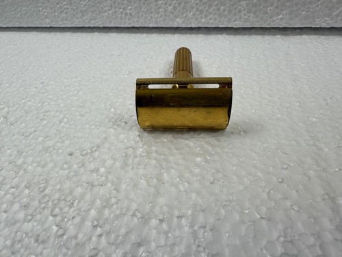 Vintage Gold Tone Antique Gillette Safety Razor with Case And Don Juan Blades - Picture 12 of 16