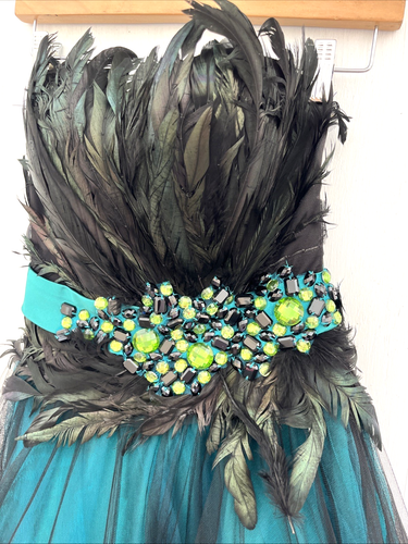 FLIRT Maggie Sorterro Black Green Peacock Feather Jeweled Ball Gown Prom Size 8 - Picture 3 of 9