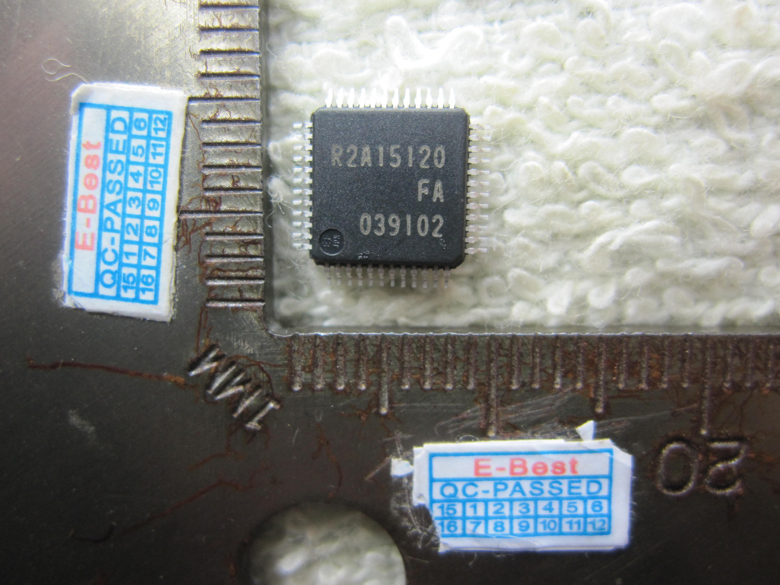 1x R2AI5120 R2A1S120 R2A15I20 R2A151Z0 R2A1512O R2A15120 FA R2A15120FA ...