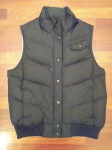 gap sleeveless jacket