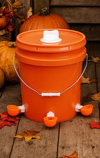 Automatic Chicken Waterer, Valve Feed Design, No-Spill Container 5-Gal, ORANGE 