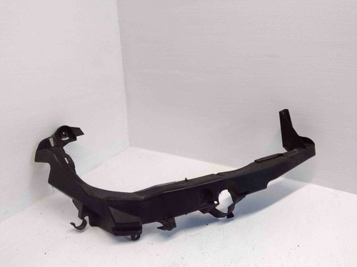 BMW 3 E90 Scheinwerferhalter rechts 7138402 2.0 Diesel 2011 28700946