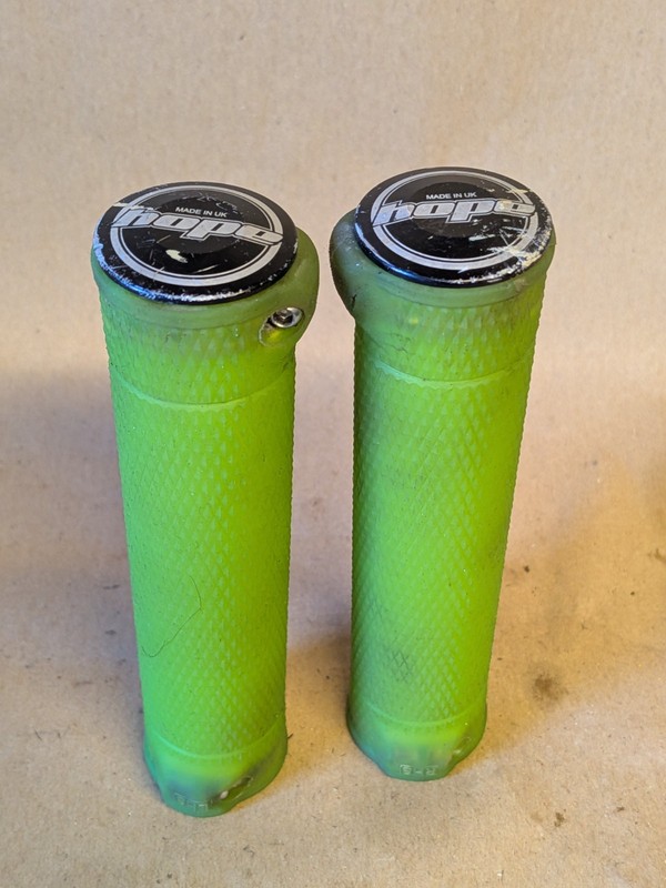 Hope SL Lock-On Grips Green MTB Bike Handlebar grips and plugs bar ends sku0433