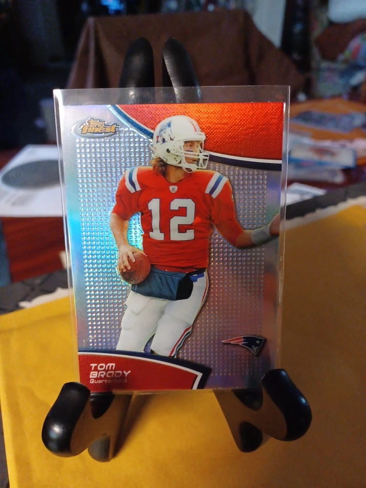 2011 Topps Finest #70 Tom Brady Refractor Card ... Near Mint - Image 3 of 4