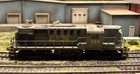 Weathered ho scale Atlas Classic Gold RS-11 With Caboose. DCC/Sound — photo 5